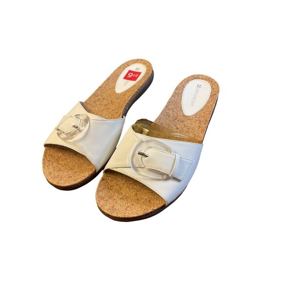 Naturalizer NEW White Slip On Buckle Flat Sandal Shoes Sz 9.5 - Picture 1 of 5